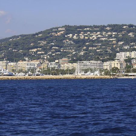 Croisette 81 Hotel Cannes Room photo